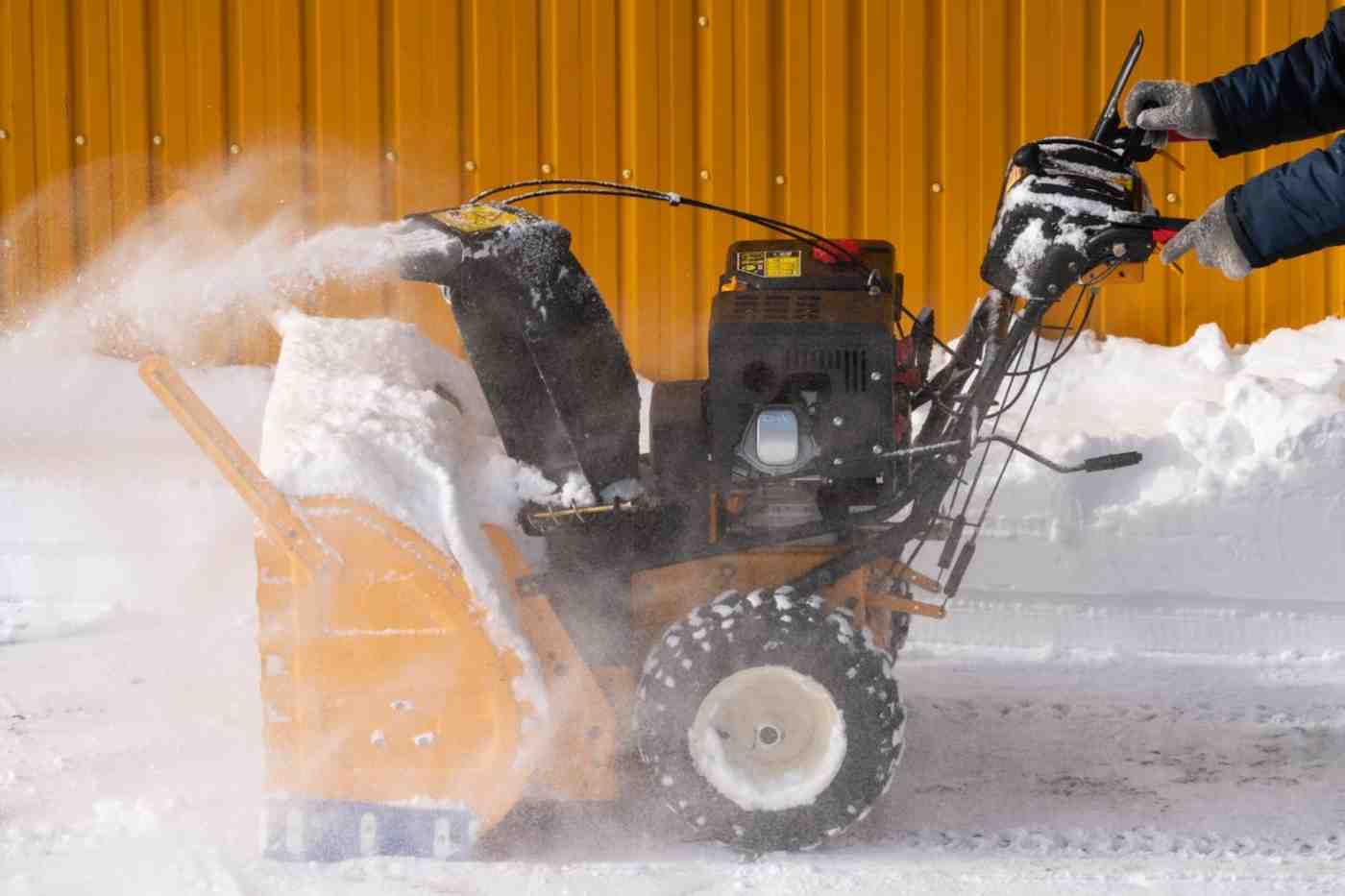 snow removal electric pushing equipment