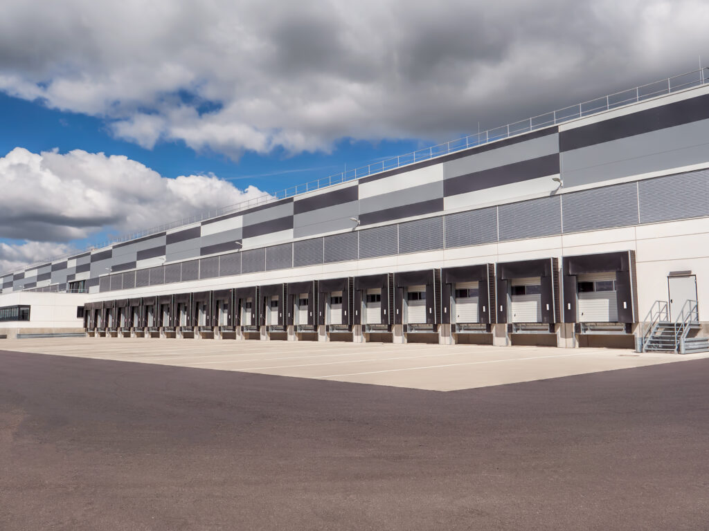 Loading and unloading ramps of large distribution and logistic warehouse